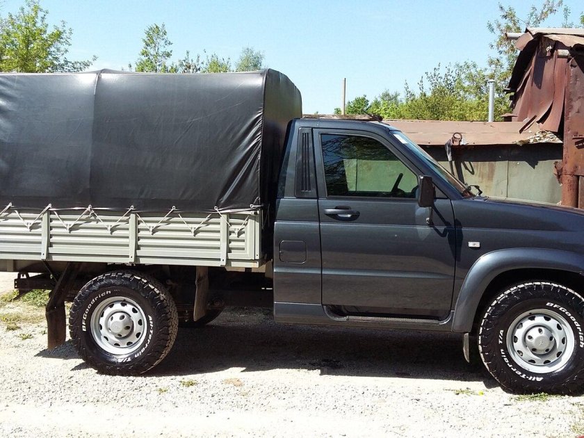 УАЗ 2360 бортовой