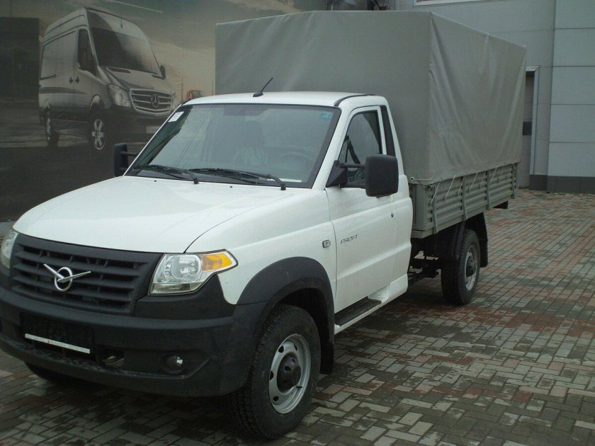 УАЗ профи бортовой