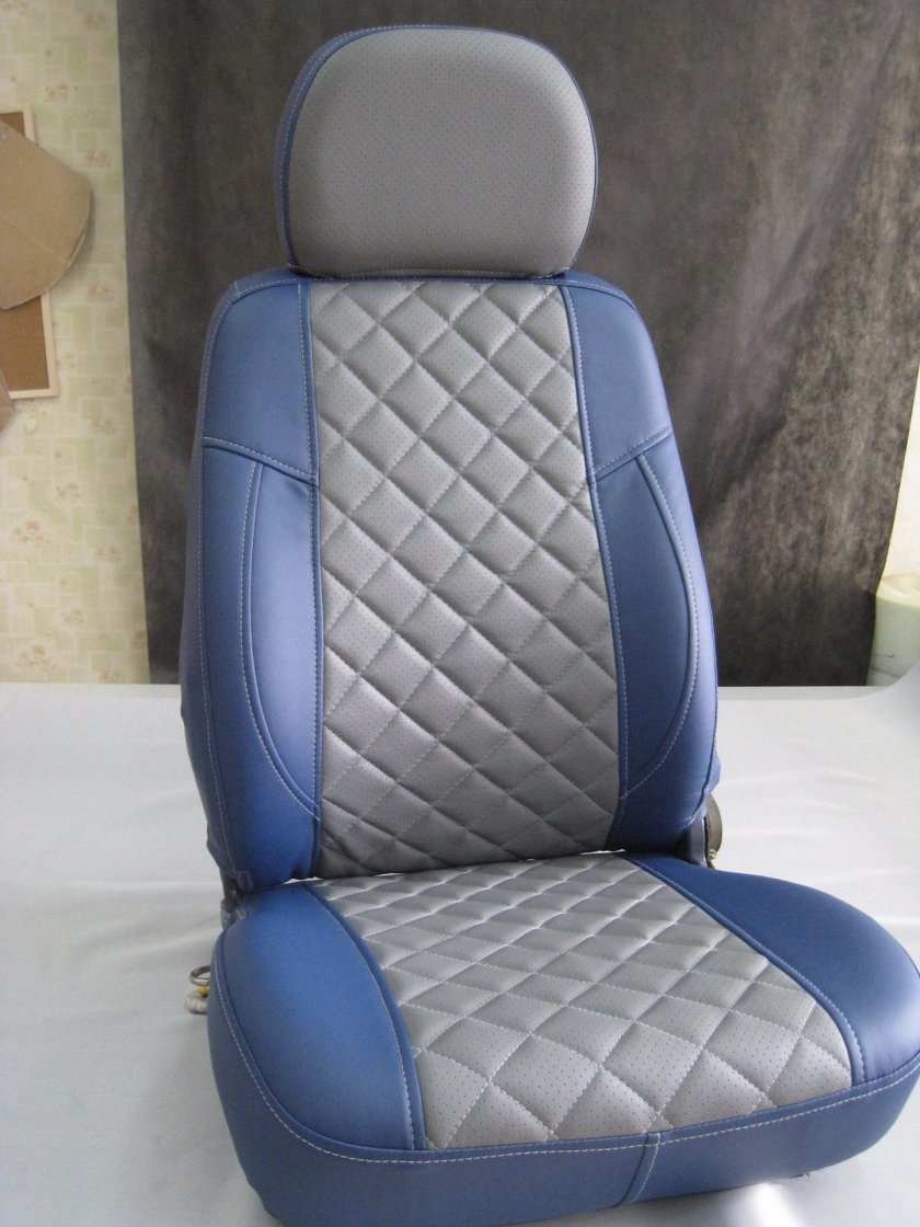 Чехлы на машину