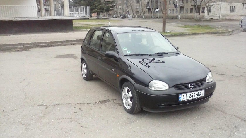 Opel corsa b 1998