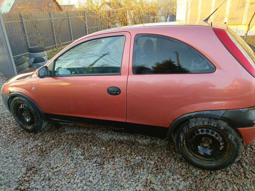 Опель корса 2001