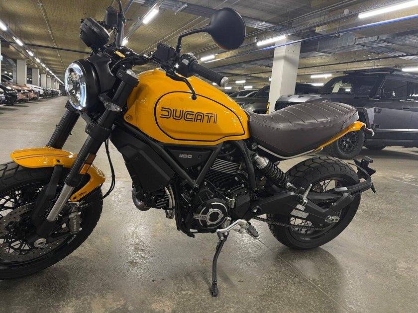 Ducati scrambler 1100