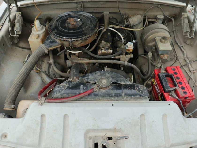 Подкапотка газ 3110 402