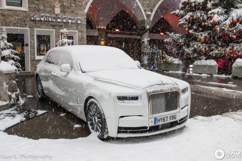 Rolls Royce Phantom 8 EWB