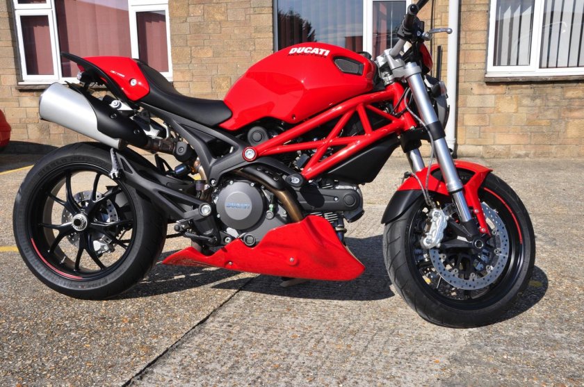 Ducati Monster 796