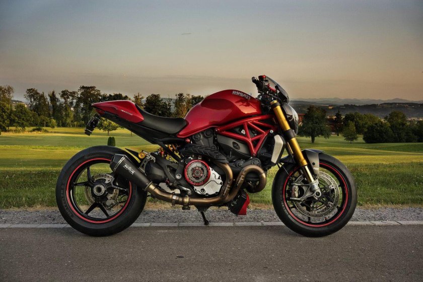 Ducati Monster 1200s Custom
