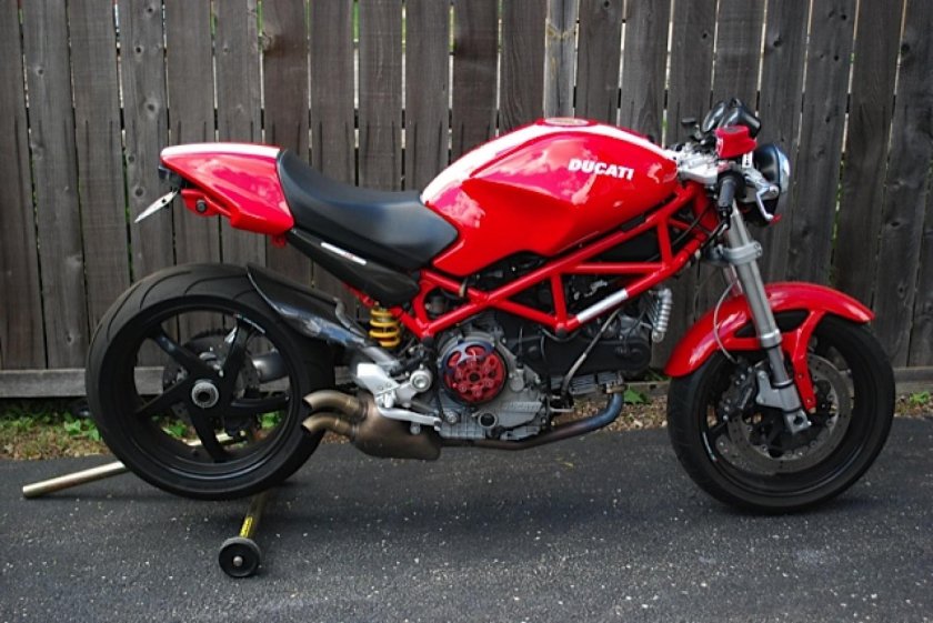 Ducati Monster s2r 1000