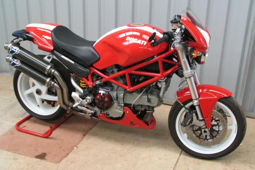 Ducati Monster s2r 1000