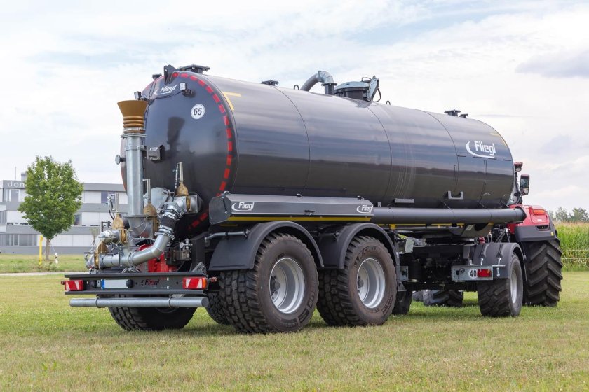 Fliegl вакуумная цистерна