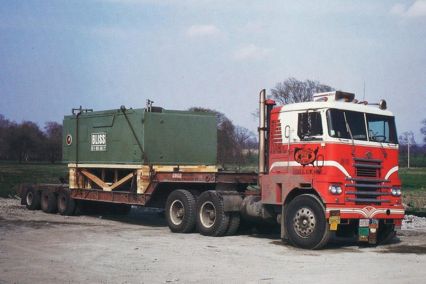 Тягач Даймонд т-981