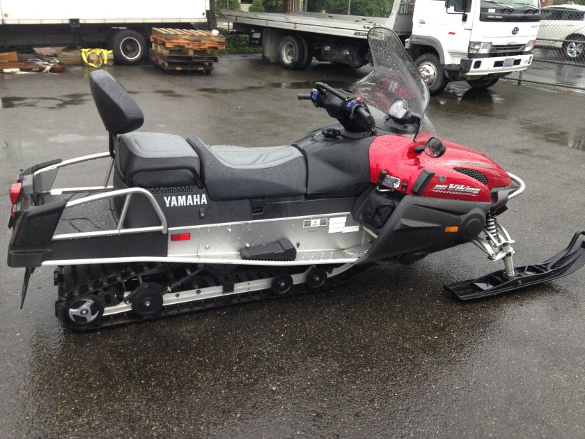 Снегоход ямаха викинг 10д