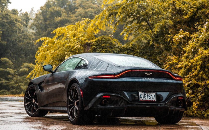 Aston Martin Vantage 2019