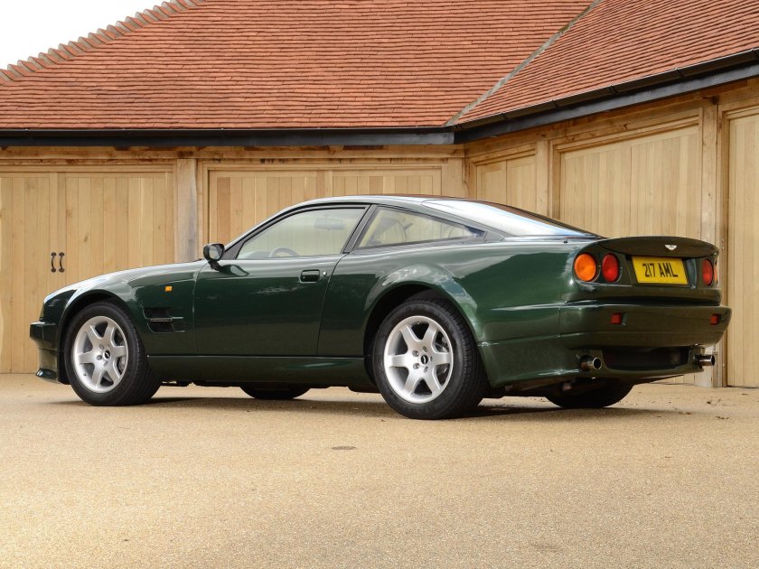 Aston Martin v8 Vantage 1993
