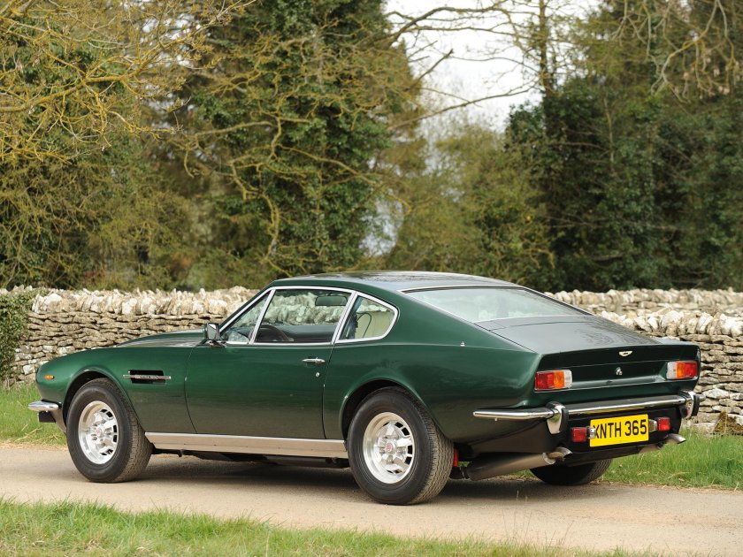 Aston Martin v8 1972