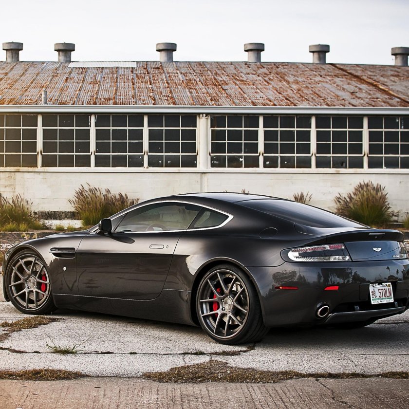 Aston martin 2013