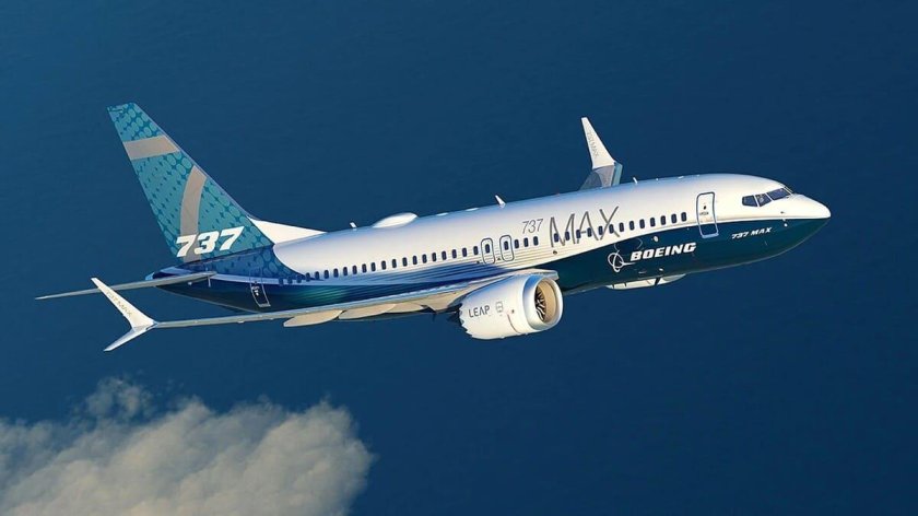 737 Max 10