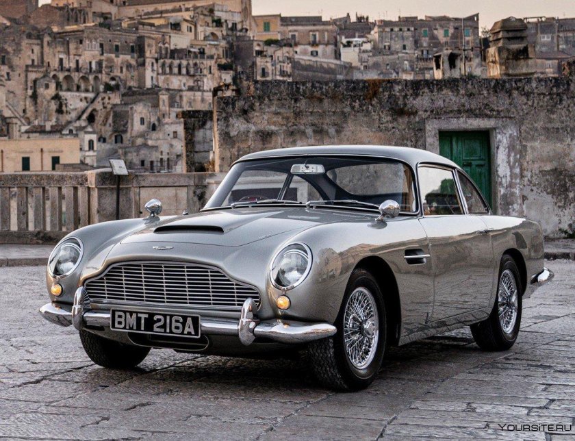 Aston Martin db5 007