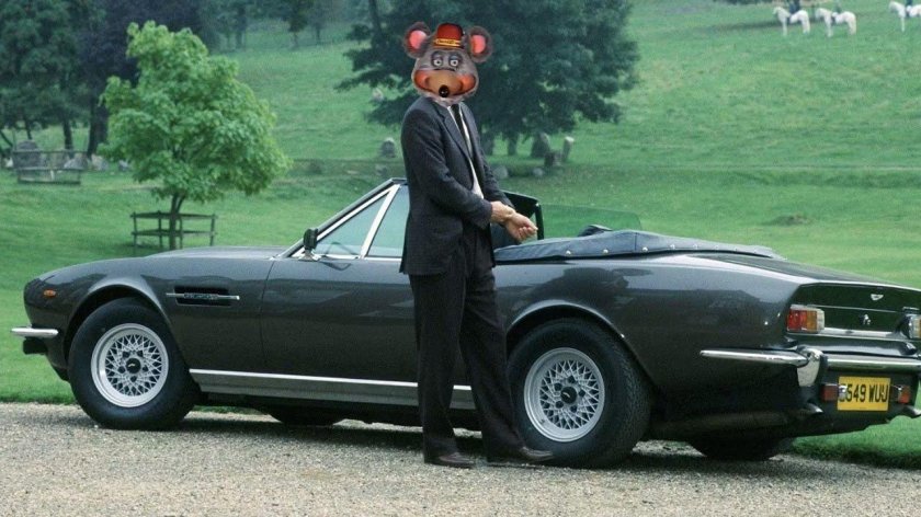 Тимоти Далтон Джеймс Бонд Астон Мартин