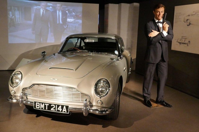Aston Martin db5 Джеймса Бонда Шон Коннери