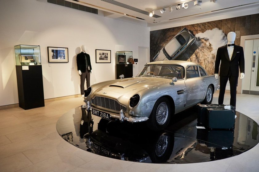 Aston Martin db5 Bond