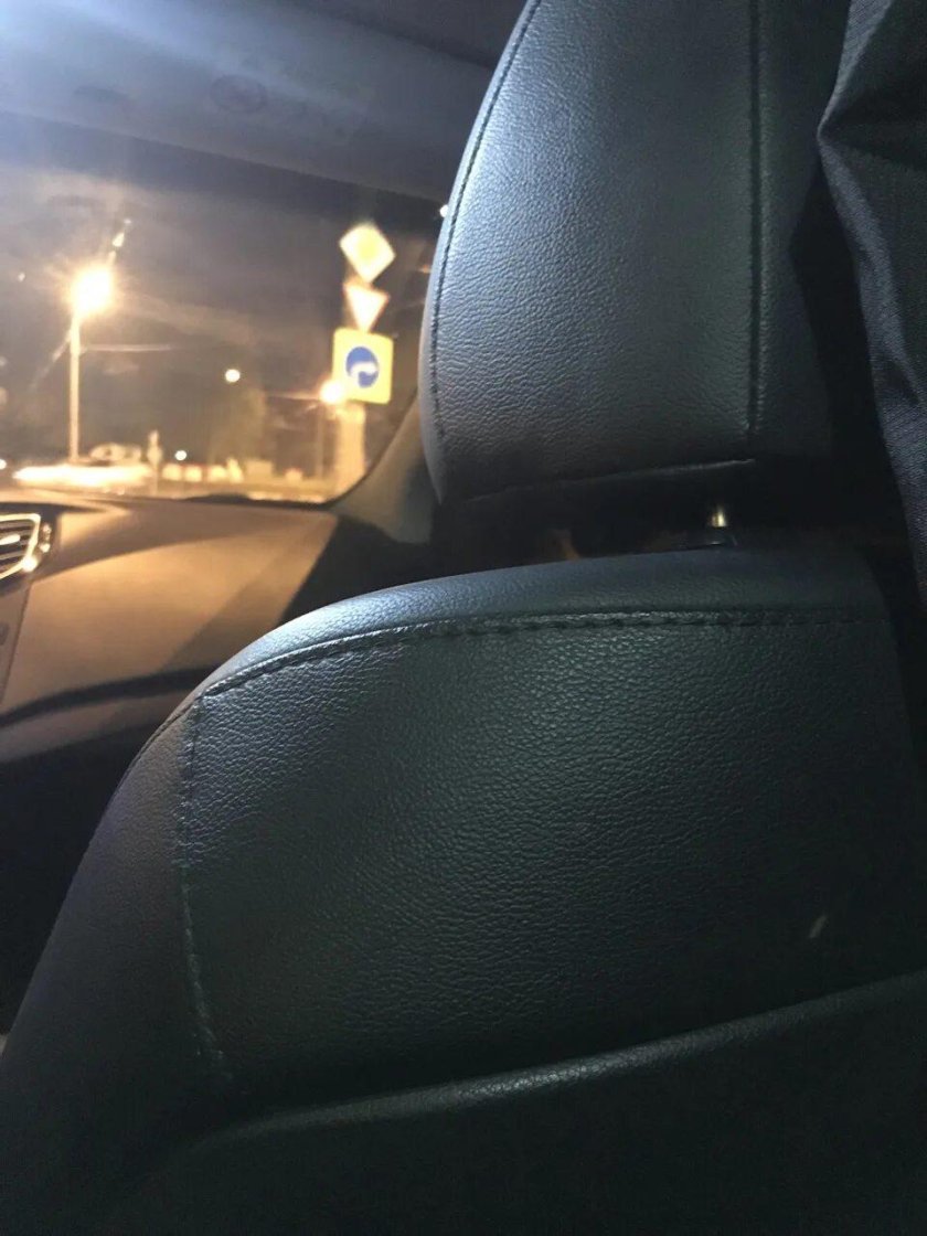 Вид с заднего сиденья