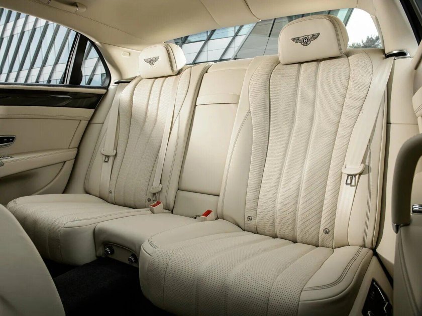 Bentley Flying Spur v8 салон