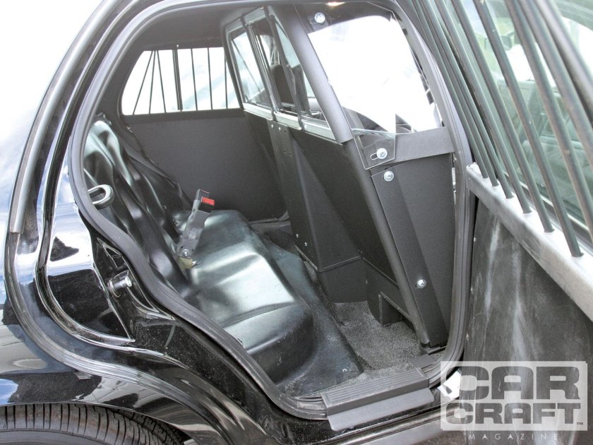 Салон авто полиции с8а с зади