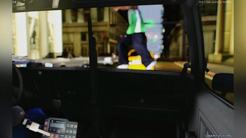 Фото с заднего сидения полицейской машины