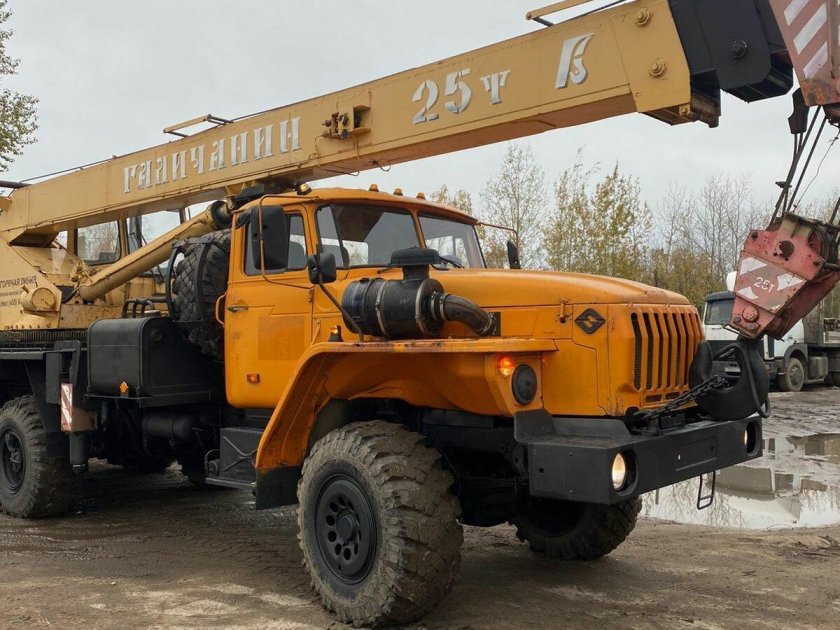 Автокран 25 тонн