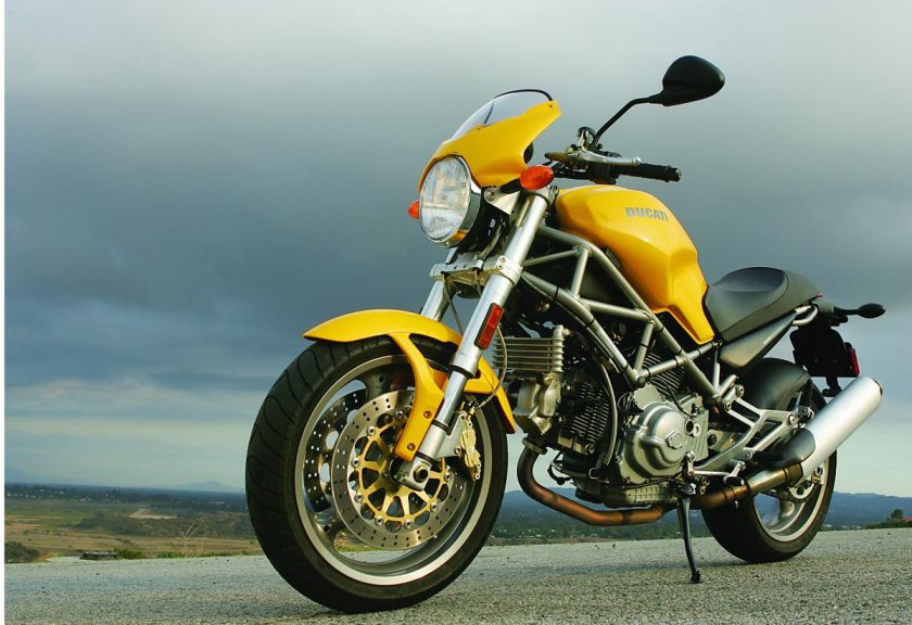 Ducati Monster s2r 1000