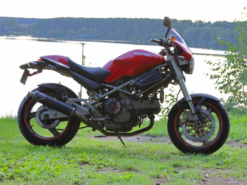 Ducati monster s2r 1000