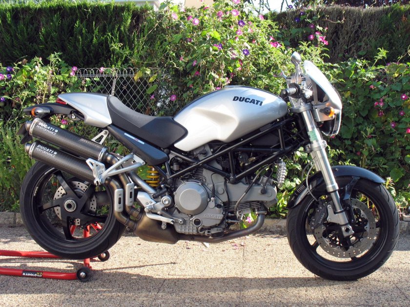 Ducati Monster s2r 1000