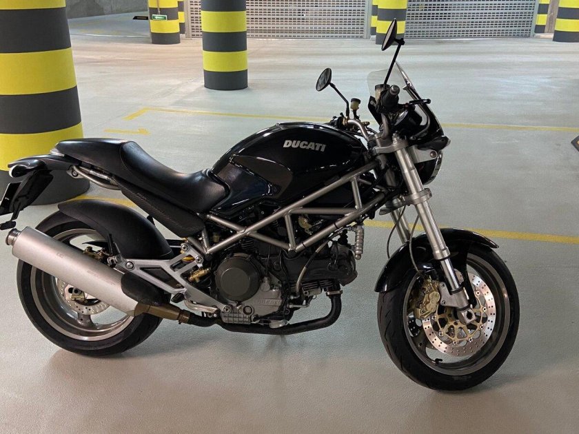 Ducati monster 1000