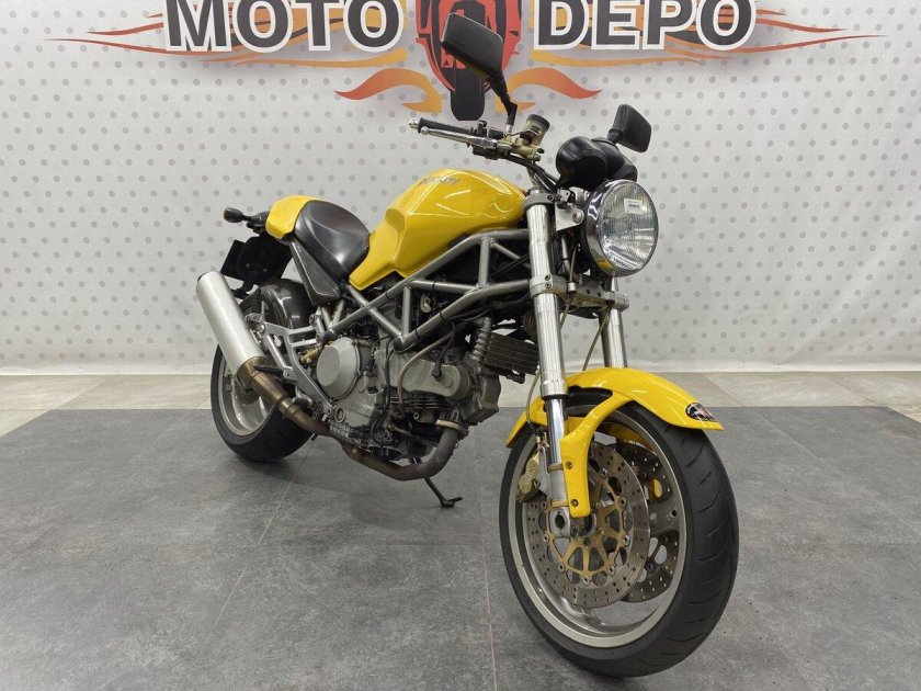 Дукати монстер 900 2002