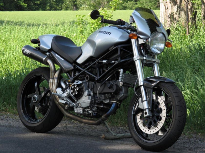 Ducati Monster s2r