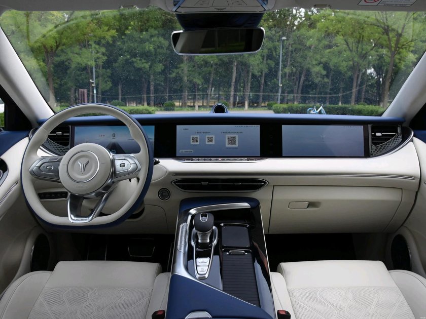 Китайский электромобиль 2023 voyah