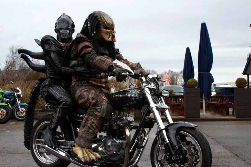 Мотошлем хищник Yamaha r1