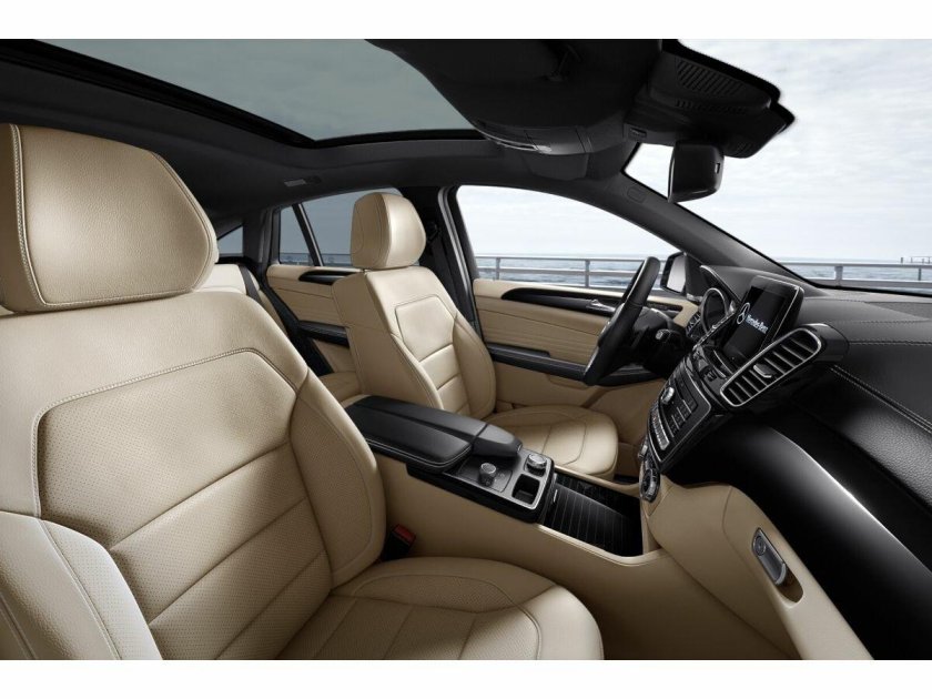 Салон белый Мерседес GLS