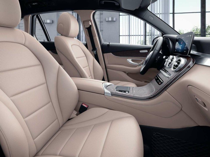 Мерседес GLC 300d салон