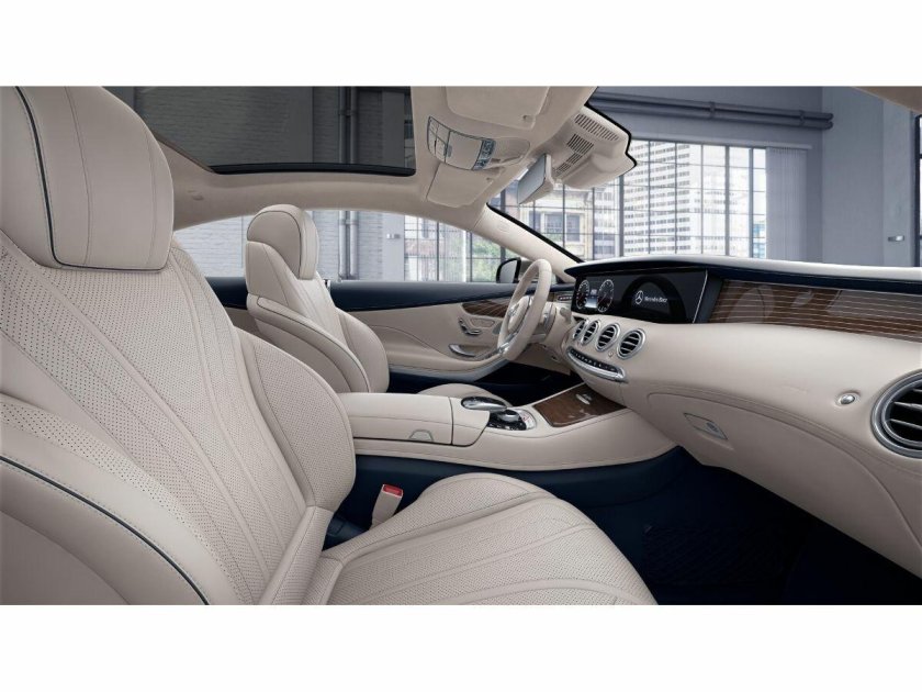 Мерседес Бенц s560