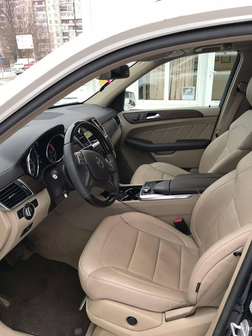 Мерседес gl белый салон