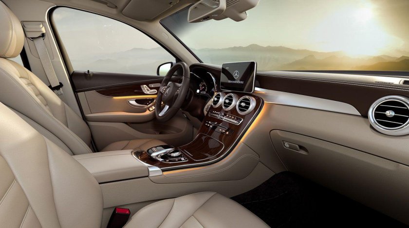 Mercedes GLK Interior 2020