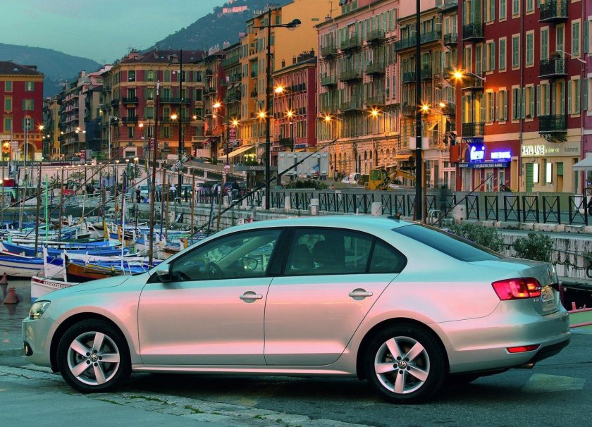 Фольксваген Джетта 6