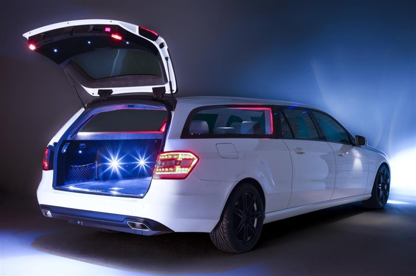 Mercedes Benz e class лимузин