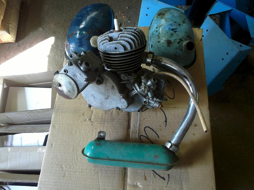 Мопед с мотором д6