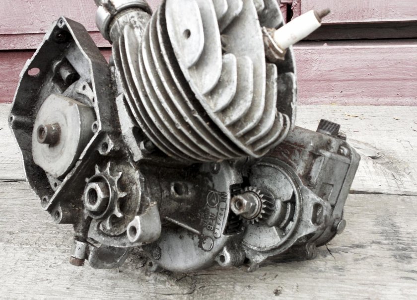 Мопед с мотором д6