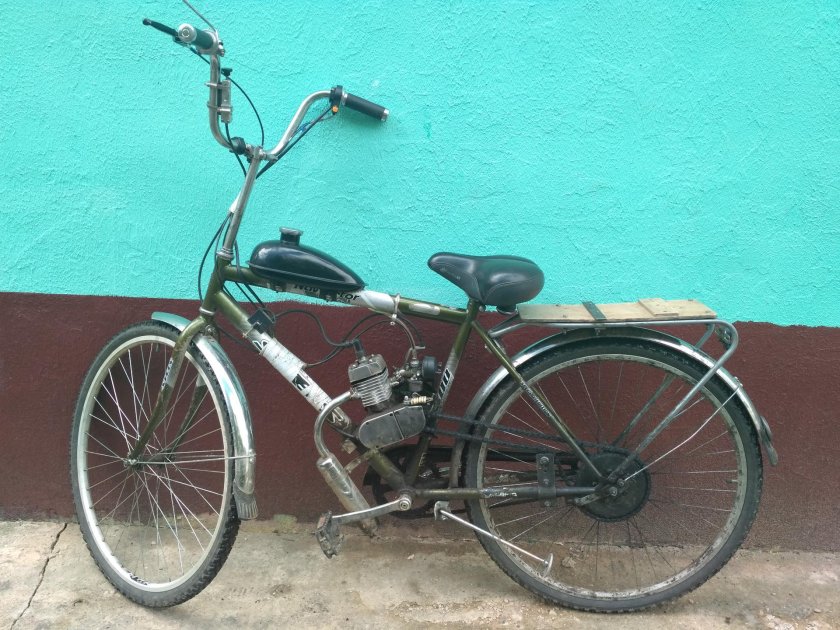 Дырчик мопед