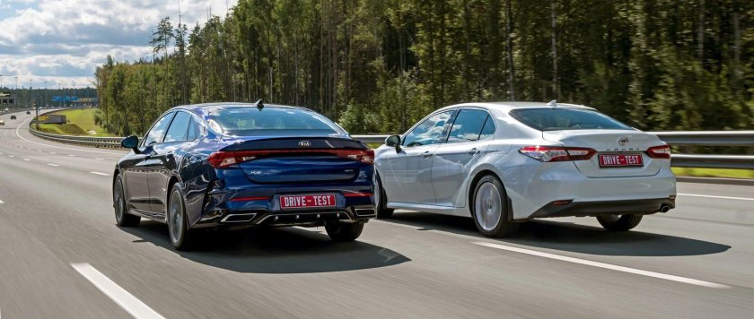 Kia k5 vs Toyota Camry
