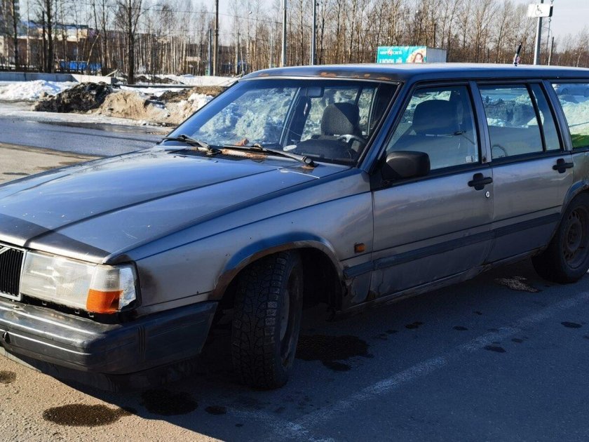 Volvo универсал 1990