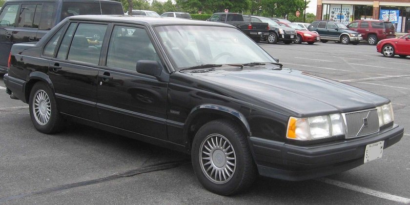 Volvo 940 седан
